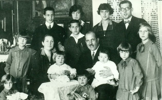 A népes Gundel család