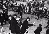 A Beatles megérkezik New Yorkba 1964. február 7-én (kép forrása: Twitter)