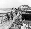 Az Elba lebombázott hídja