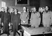 Neville Chamberlain, Édouard Daladier, Adolf Hitler, Benito Mussolini és Galeazzo Ciano Münchenben (Kép forrása: Wikipédia/Bundesarchiv, Bild 183-R69173 / CC-BY-SA 3.0)