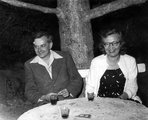 Feleségével, Károlyi Amy költővel, 1965 (Kép forrása: Fortepan/ Németh László Társaság)