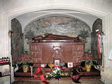 Apor Vilmos végleges sírhelye (Kép forrása: Wikipédia / KovacsDaniel / CC BY-SA 3.0)