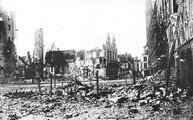 A lerombolt városi piactér 1915-ben