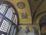 Rejtőzködő bizánci mozaikok a galéria falán
