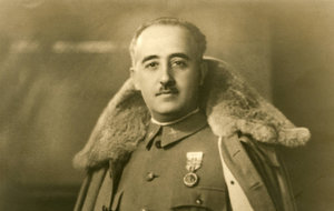 Vasmarokkal irányította Spanyolországot Francisco Franco