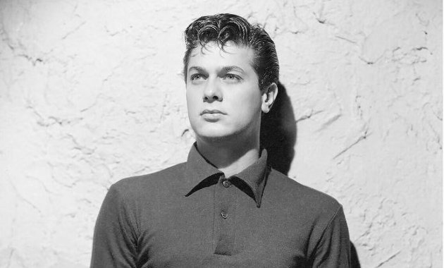 Tony Curtis