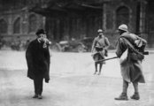 Francia katonák a Ruhr-vidéken 1923-ban (kép forrása: Wikimedia Commons)