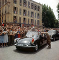 Charles de Gaulle egy Citroen DS-ben 1958-as algériai látogatása során