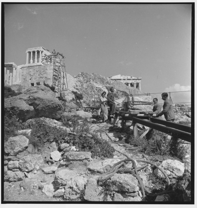 Munkások a restaurálás során 1921 és 1933 között