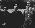 Edward és felesége Adolf Hitler társaságában