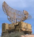 Izraeli légvédelmi radarantenna - az ilyen típusok körbe forogva pásztázzák az eget keskeny sávban