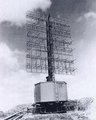 A szövetséges radaroknál kisebb frekvencián működő, ebből kifolyólag kisebb méretben is hatékony német Freya radar a második világháborúból