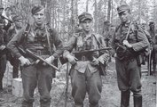 Finn katonák a keleti fronton KP/-31 típusú géppisztolyokkal