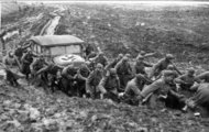 Német katonák a sárban 1941. novemberben