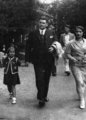 Sławik megtehette volna, hogy Magyarország készülő megszállásának tudatában – vízummal a zsebében – feleségével és kislányával Svájcba menekül, ám nem élt a lehetőséggel