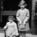 Erzsébet (j) húgával, Margittal (kép forrása: BBC)