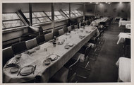 Az étkező a bal oldali sétálófedélzettel (kép forrása: Vintage Everyday)