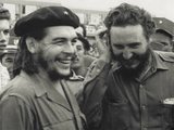 Guevara Fidel Castróval (kép forrása: economictimes.indiatimes.com)