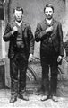 A 25 éves Jesse és a 29 éves Frank James 1872-ben (kép forrása: onlyinyourstate.com)