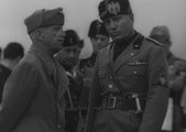 III. Viktor Emánuel király és Mussolini egy hadgyakorlaton (kép forrása: footage.framepool.com)