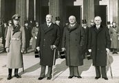 Sztójay Döme (jobb szélen) nagykövetként Ernst Seifert német vezérőrnagy, Darányi Kálmán miniszterelnök és Kánya Kálmán külügyminiszter társaságában Berlinben 1937-ben (kép forrása: Fortepan)