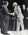 John McCain találkozása Richard Nixon elnökkel (kép forrása: Pinterest)