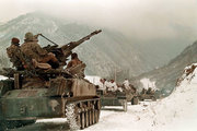 Orosz harcjárművek Csecsenföldön (kép forrása: imrussia.org / Alexander Nemenov)