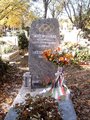 Csák Ibolya sírja a Farkasréti temetőben (kép forrása: Wikimedia Commons)