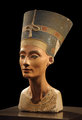Nofertiti királyné híres fejszobra (kép forrása: Wikimedia Commons)