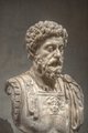 Marcus Aurelius márvány mellszobra a toulouse-i Musée Saint-Raymondban (kép forrása: Wikimedia Commons)