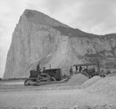 Kifutópálya építése a szikla tövében, 1941. november (kép forrása: Wikimedia Commons)