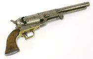 Az 1847-es mintájú Colt Walker revolver, amelyet Samuel Hamilton Walker százados követelményeinek megfelelően tervezett meg a feltaláló. A .44-es kaliberű lövedéket tüzelő, töltényűrönként 3,9 gramm feketelőport befogadó, kereken 2 kilogramm tömegű fegyver máig a legnagyobb erejű maroklőfegyver, amelyet rendszeresítettek az amerikai fegyveres erőknél.