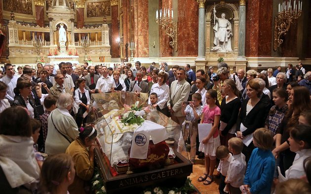 Don Bosco ereklye Budapesten a Szent István bazilikában 2013-ban (Wikipedia / Thaler Tamas / CC BY-SA 3.0)