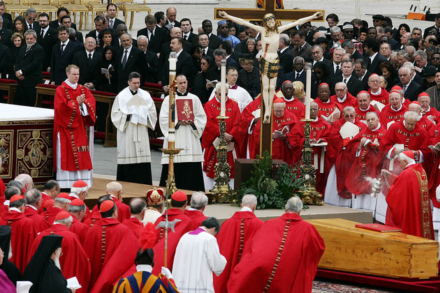 II. János Pál pápa temetése (Kép forrása: Wikipédia/ Ricardo Stuckert/PR - Agência Brasil/ CC BY 3.0 br)