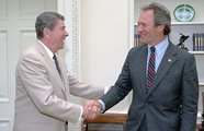 Baráti kézfogás (Ronald Reagan és Clint Eastwood)