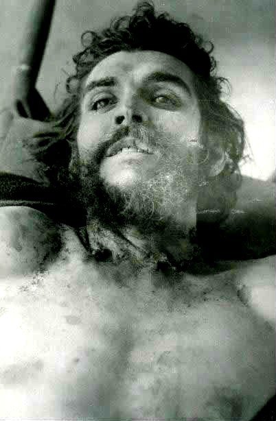 Che Guevara holttestéről több felvételt is készítettek a CIA ügynökei